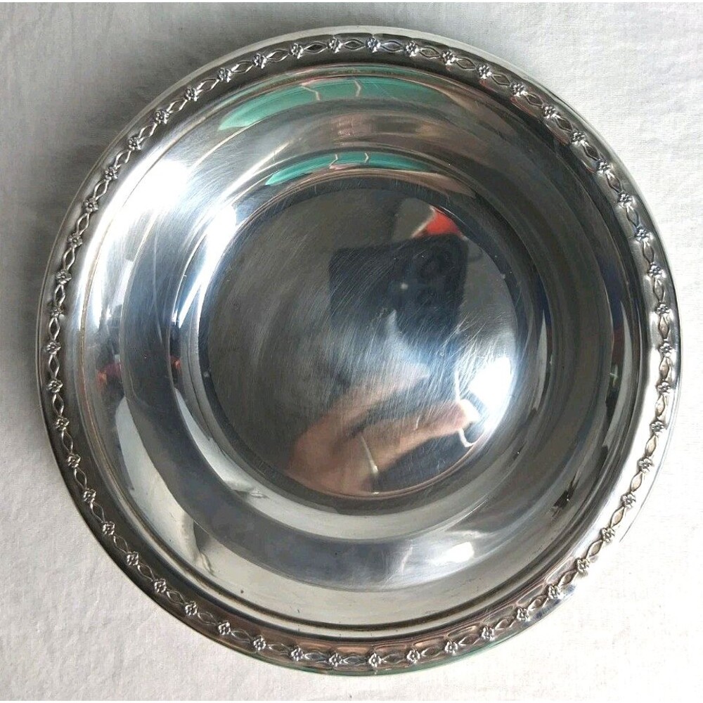 Reed & Bartin Ambassador Collection Silverplate Jewelry Key Change Ring Dish